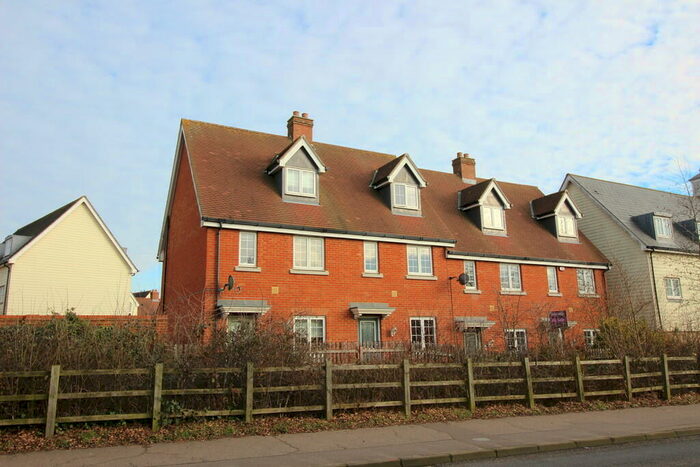 3 Bedroom Town House To Rent In Weetmans Drive, Colchester, CO4