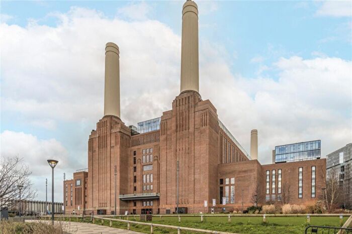 2 Bedroom Apartment To Rent In Circus Road East, London, SW11