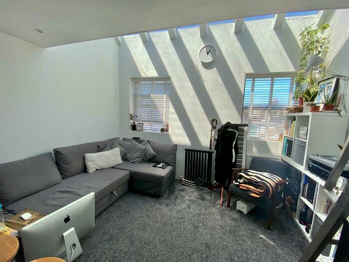 1 Bedroom Apartment To Rent In Newark Place, Brighton, BN2