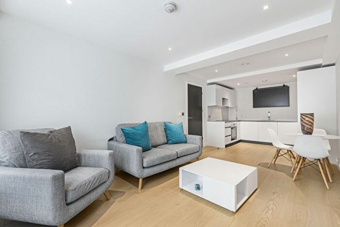 1 Bedroom Flat To Rent In The Cooper Building, Wharf Road, London, N1
