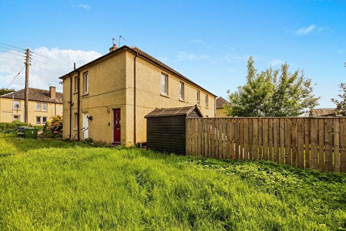 2 Bedroom House To Rent In Abercrombie Place, Menstrie, FK11