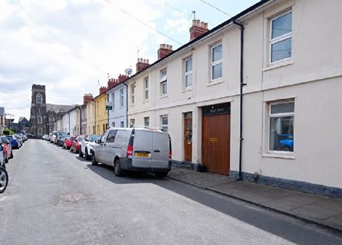 1 Bedroom Flat To Rent In B Salop Street, Penarth, The Vale Of Glamorgan., CF64