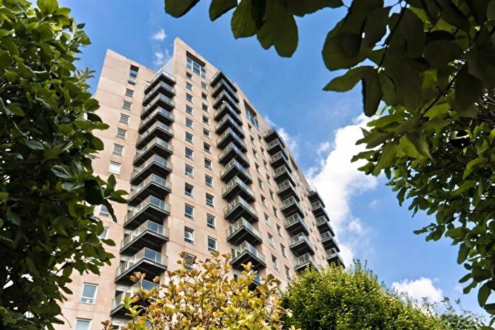 1 Bedroom Flat To Rent In The Quays, Salford Quays, M50