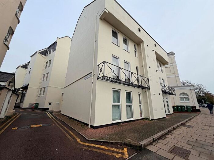 2 Bedroom Flat To Rent In Berkeley Court, High Street, Cheltenham, GL52