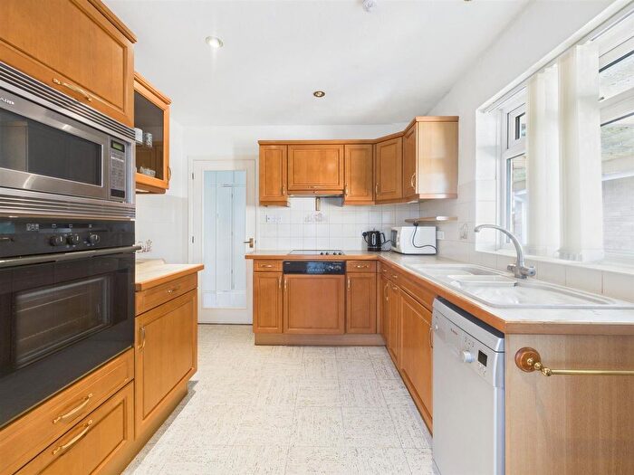 2 Bedroom Semi-Detached Bungalow For Sale In Montfort Road, Longlevens, Gloucester, GL2