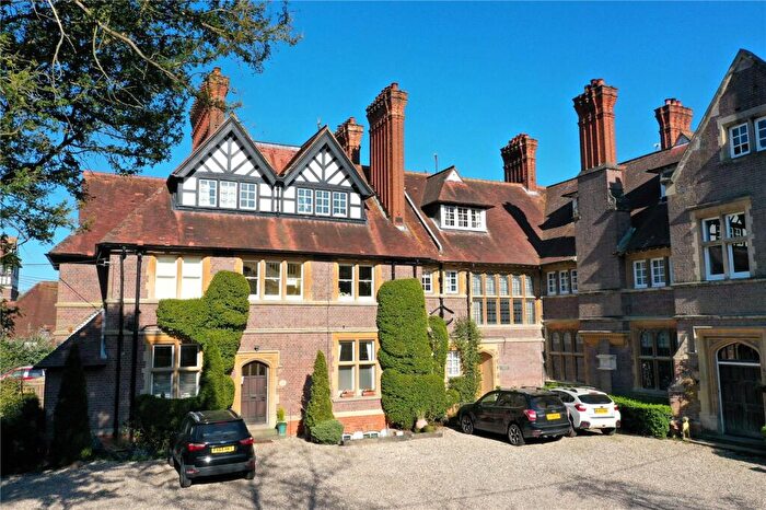 2 Bedroom Apartment For Sale In Maidenhatch, Pangbourne, Reading, Berkshire, RG8