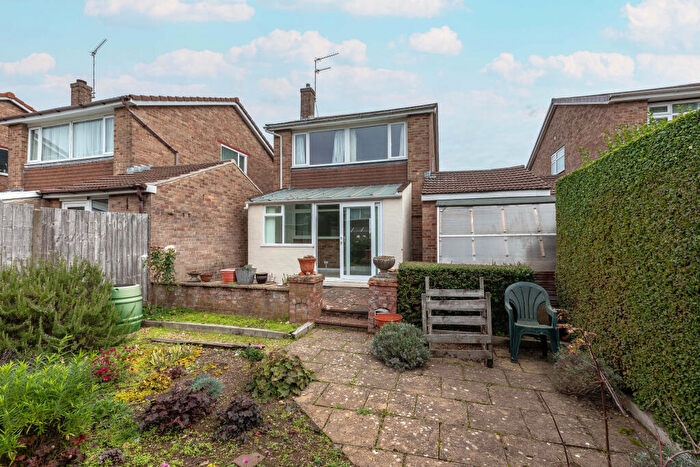 3 Bedroom Link Detached House For Sale In Charlton Mead Drive, Brentry, BS10