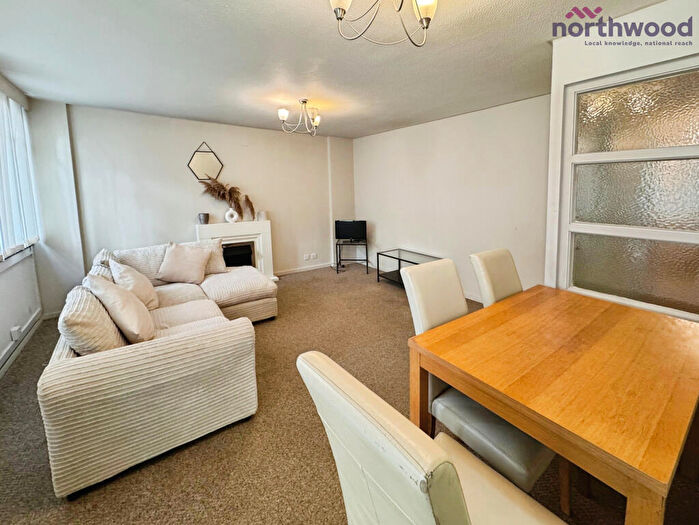 2 Bedroom Flat To Rent In Brampton Towers, SO16