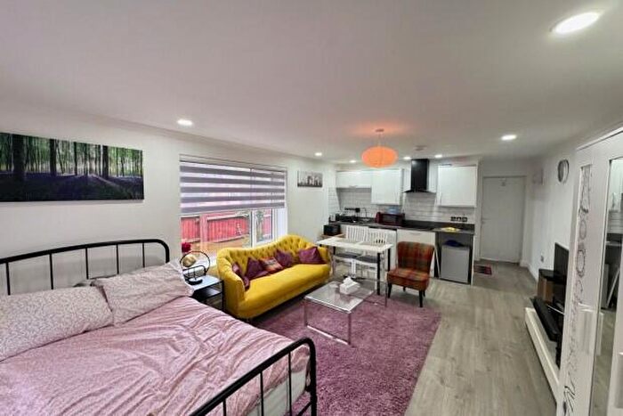 1 Bedroom Flat To Rent In Gwynant Crescent Cardiff, CF23