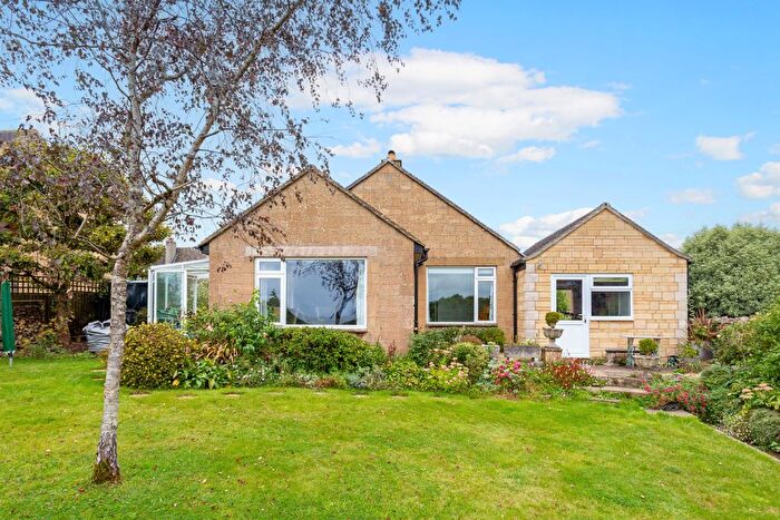 2 Bedroom Detached Bungalow For Sale In Oakridge Lynch, Stroud, GL6