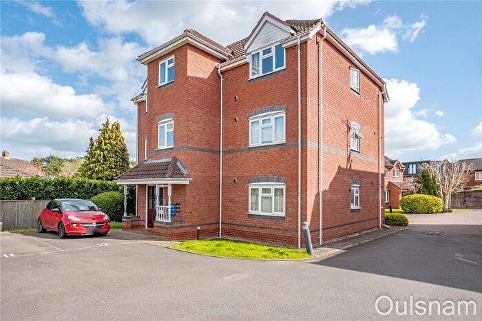 1 Bedroom Flat For Sale In Button Drive, Bromsgrove, Worcestershire, B61