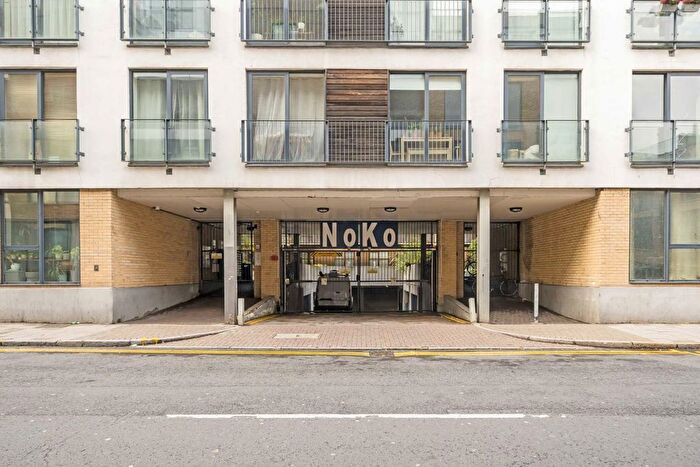 2 Bedroom Flat To Rent In Banister Road, North Kensington, W10