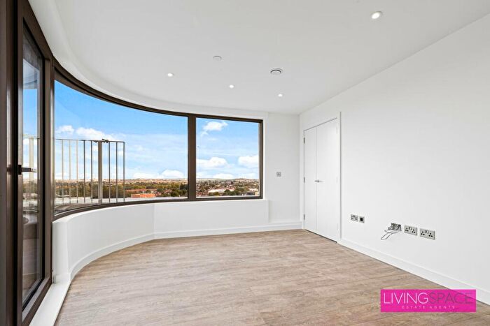 1 Bedroom Flat To Rent In High Med, Harrow, HA1