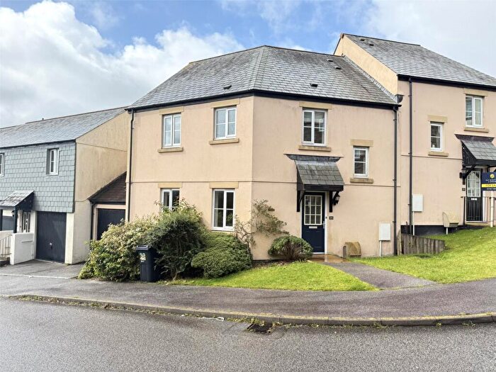 3 Bedroom End Of Terrace House For Sale In Gwithian Road, St Austell, PL25