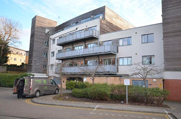 2 Bedroom Flat For Sale In Coral House, Park Royal, NW10