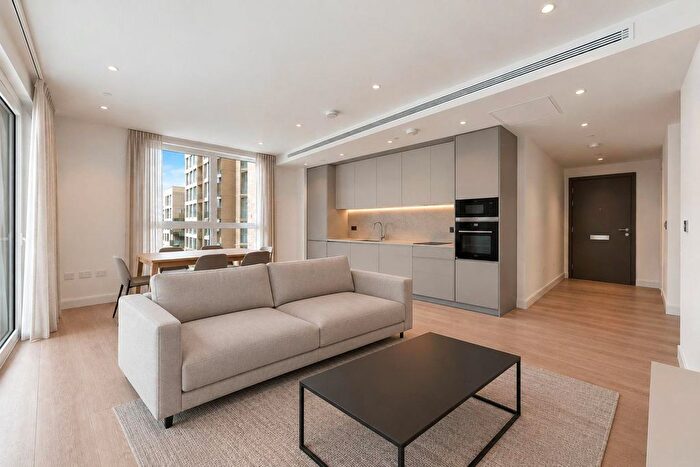2 Bedroom Flat To Rent In Gasholder Place, Oval Village, Vauxhall, SE11