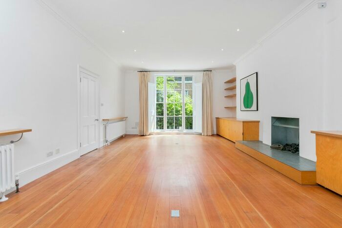4 Bedroom Terraced House To Rent In Cumberland Gardens, Islington, London, WC1X