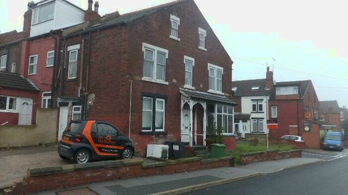 1 Bedroom Apartment To Rent In Raynville Road, Leeds, West Yorkshire, LS13