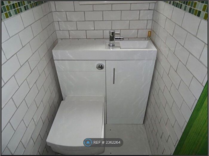 1 Bedroom Flat To Rent In Trundleys Road, London, SE8