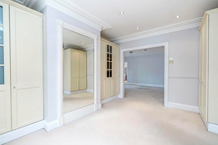 5 Bedroom Detached House For Sale In Cranley Road, Burwood Park, Walton-on-Thames, KT12