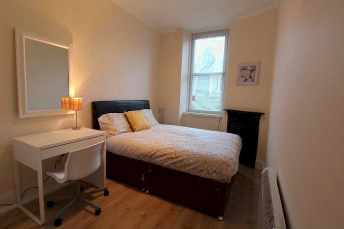 2 Bedroom Flat To Rent In Wallfield Crescent, Aberdeen, AB25