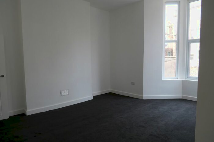 1 Bedroom Flat To Rent In Bristol Road Lower, Weston-Super-Mare, BS23