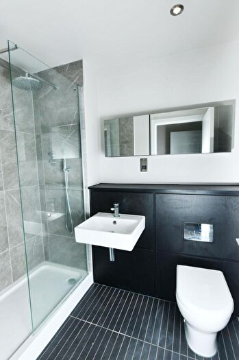 2 Bedroom Apartment To Rent In Castlefield, Manchester, M15