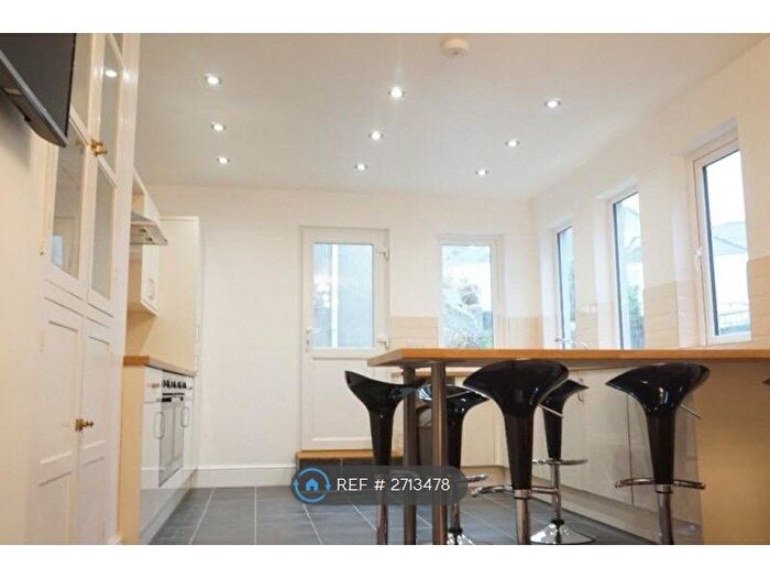 6 Bedroom Terraced House To Rent In Hillside Avenue, Plymouth, PL4