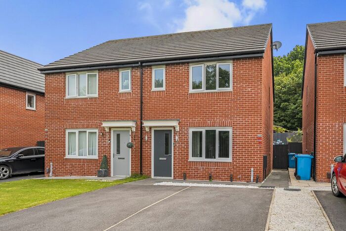 3 Bedroom Semi-Detached House To Rent In Tolleson Road, Castlefields, Runcorn, WA7