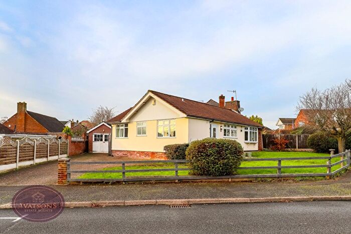 3 Bedroom Bungalow For Sale In Queens Drive, Nuthall, Nottingham, NG16