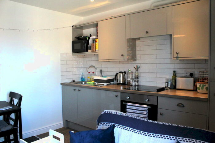 1 Bedroom Apartment To Rent In Flat High Street, Lincoln, LN5