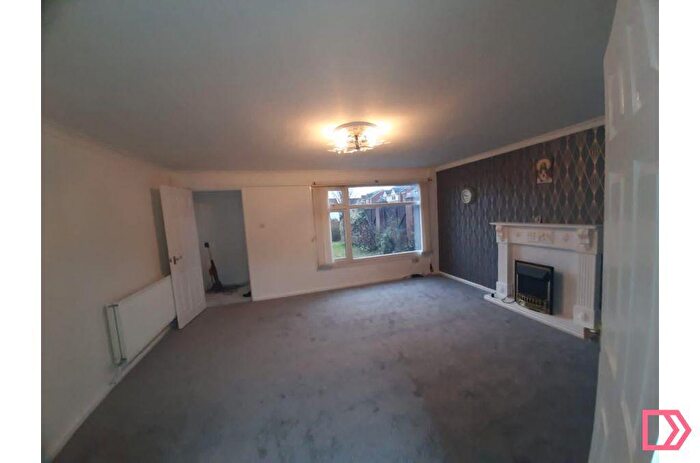 4 Bedroom End Of Terrace House To Rent In Windmill Avenue, Salford, M5