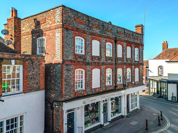 4 Bedroom Flat For Sale In Newbury Street, Wantage, OX12