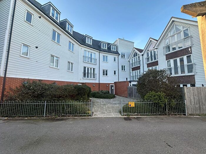 2 Bedroom Flat To Rent In Regent Street, Whitstable, CT5