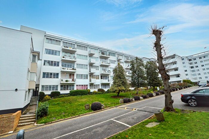 1 Bedroom Flat For Sale In Streatham Hill, London, SW2