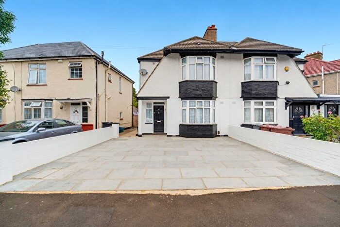 3 Bedroom Semi Detached House To Rent In Ellington Road, Hounslow, TW3