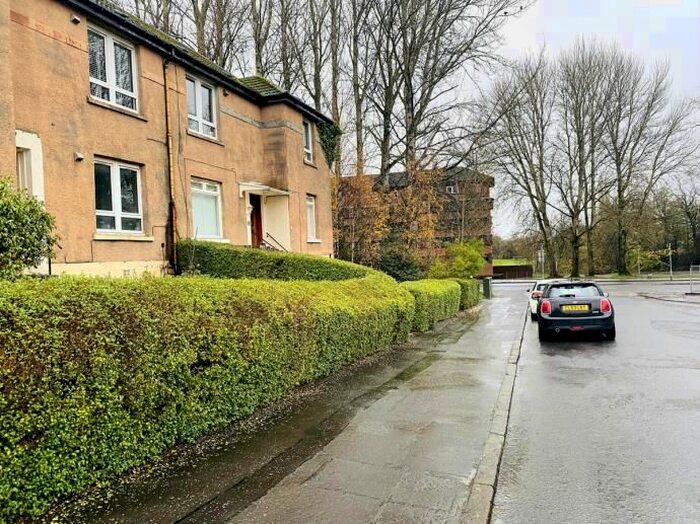 2 Bedroom Flat To Rent In Wellmeadow Road, Glasgow, G43