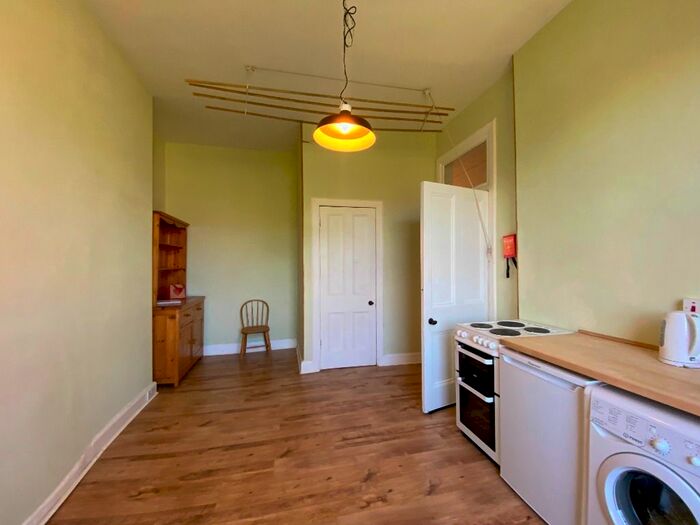 1 Bedroom Flat To Rent In Inverleith Avenue, Inverleith, Edinburgh, EH3