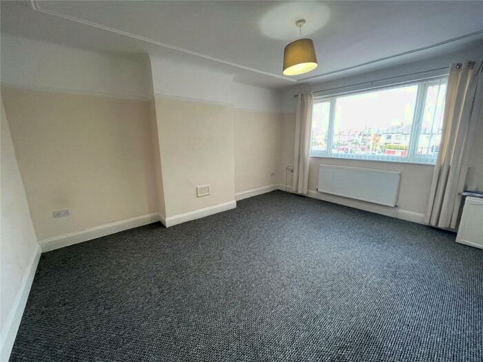 2 Bedroom Apartment To Rent In Childwall Parade, Liverpool, Merseyside, L14
