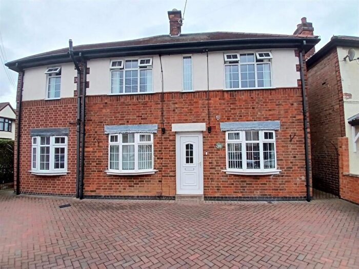 4 Bedroom Detached House To Rent In Glebe Road, Hinckley, LE10