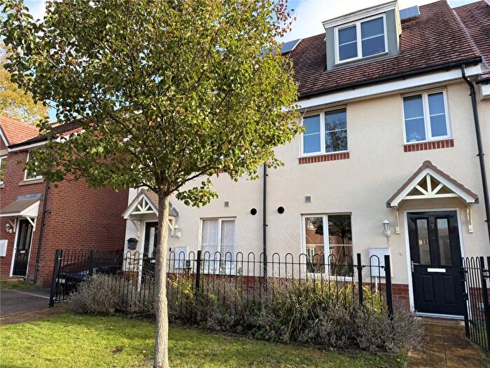 3 Bedroom Terraced House To Rent In Prospect Road, SO19