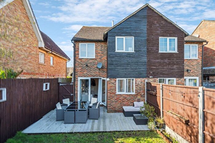 1 Bedroom Property For Sale In Leas Drive, Leas Court, Iver, SL0