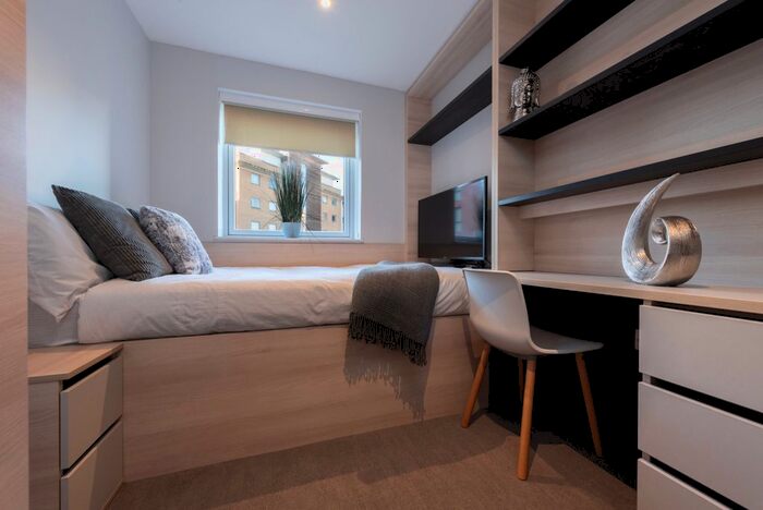 1 Bedroom Flat To Rent In Hawkins Road, Colchester, CO2