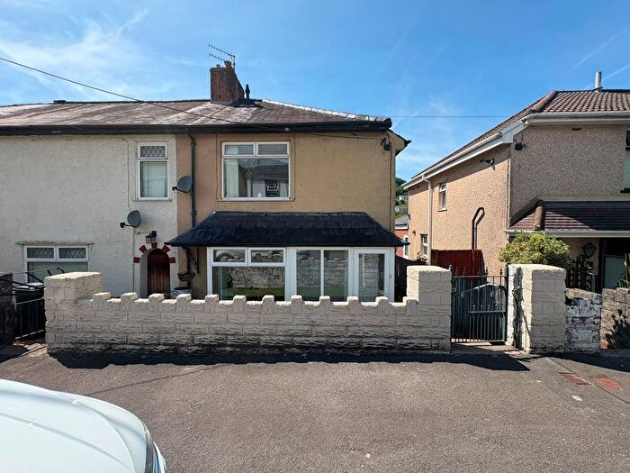 3 Bedroom Semi-Detached House For Sale In Cefn Yr Allt, Aberdulais, Neath, SA10