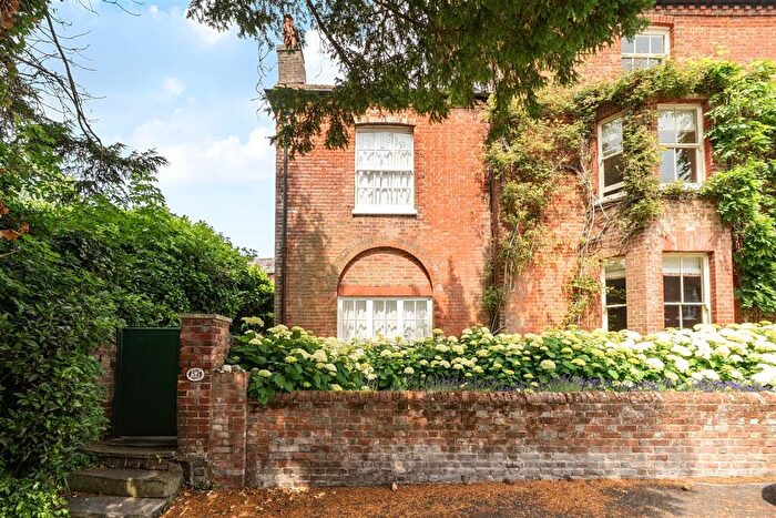 4 Bedroom Semi-Detached House For Sale In Maltravers Street, Arundel, BN18