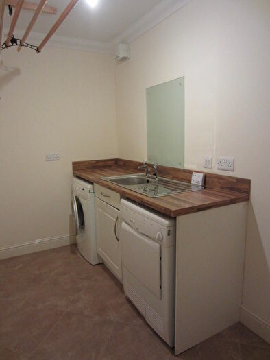 3 Bedroom Terraced House To Rent In South College Street, Aberdeen, AB11