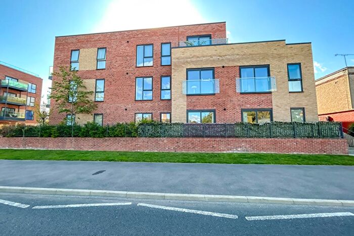 1 Bedroom Flat For Sale In Prospects Place, Fairfax Drive, Westcliff-on-Sea, SS0
