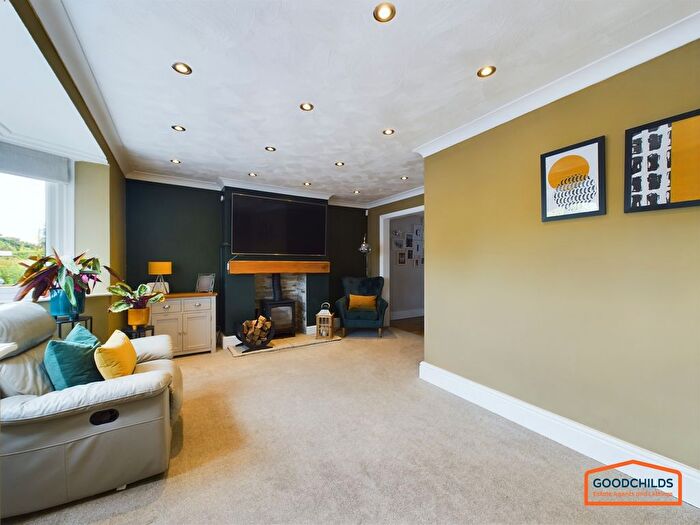 4 Bedroom Semi-Detached House For Sale In Lichfield Road, Sandhills, Walsall, WS9