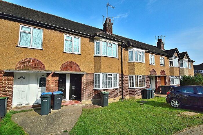 1 Bedroom Maisonette To Rent In Beresford Gardens, Enfield, Middlesex, EN1