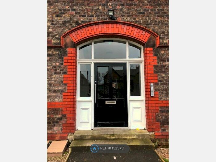 3 Bedroom Flat To Rent In New Hall, Liverpool, L10